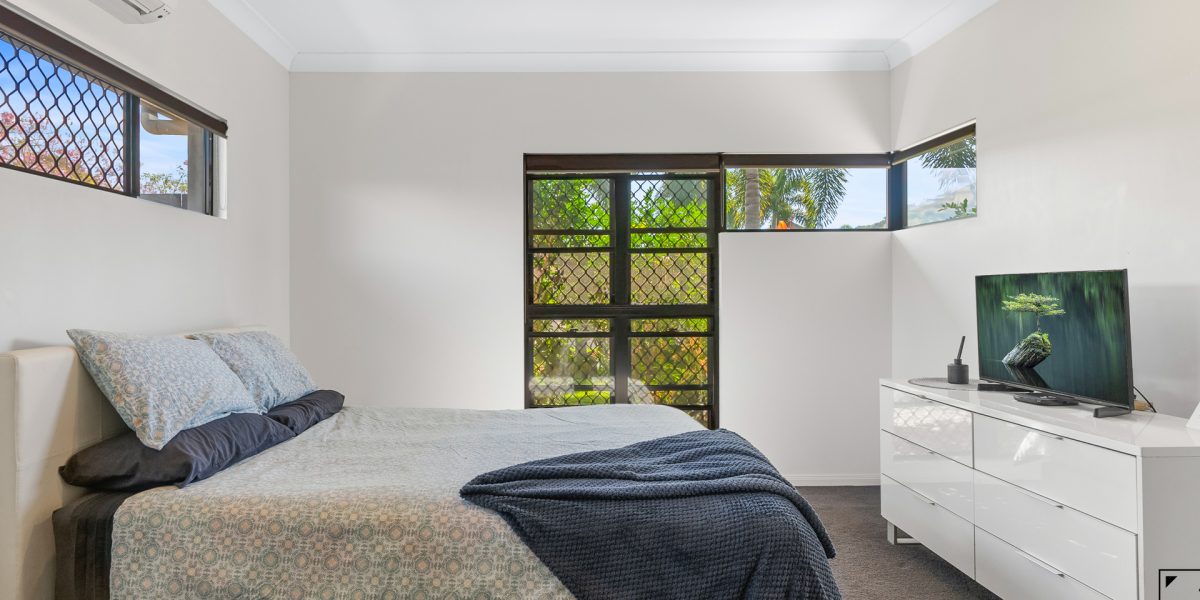 2 Imooya Place, Trinity Park, QLD 4879 AUS