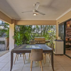 19 Chapel Close, Brinsmead, QLD 4870 AUS