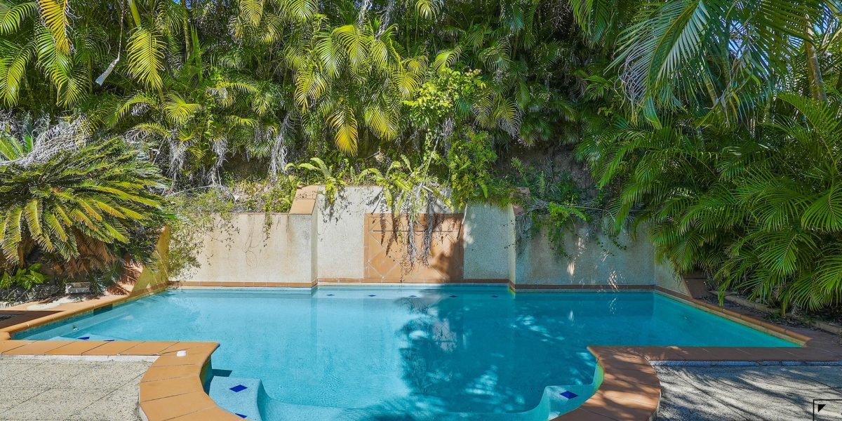 19 Chapel Close, Brinsmead, QLD 4870 AUS