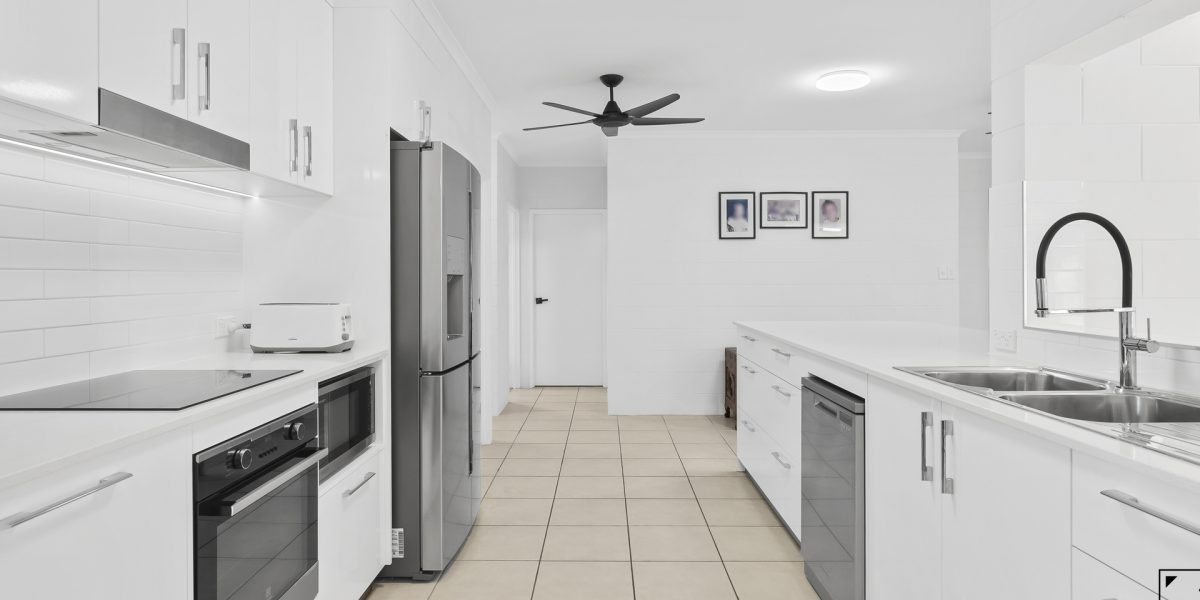 39 Bathurst Drive, Bentley Park, QLD 4869 AUS