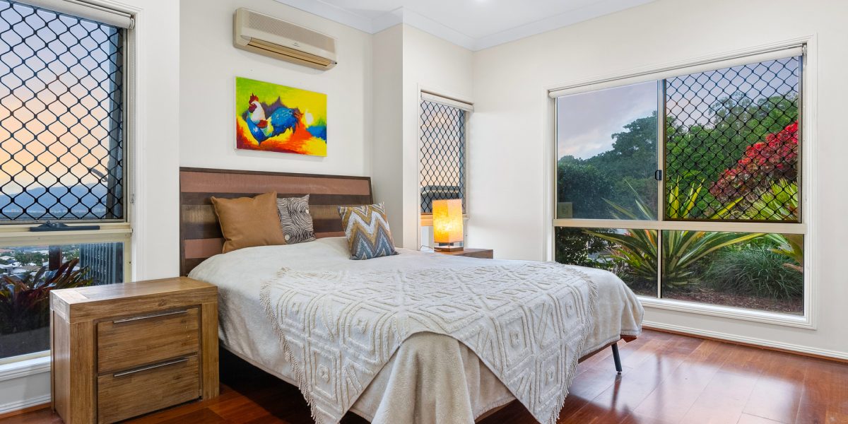 5 Hussar Close, Kanimbla, QLD 4870 AUS