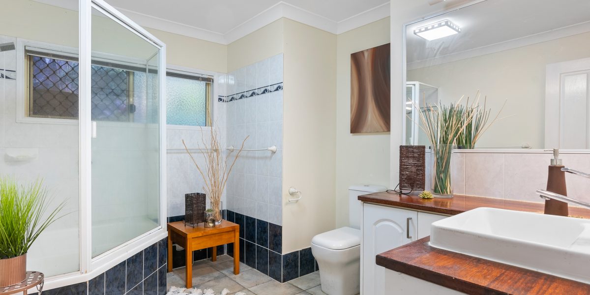5 Hussar Close, Kanimbla, QLD 4870 AUS