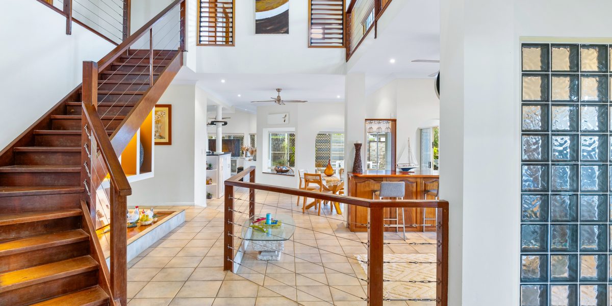 5 Hussar Close, Kanimbla, QLD 4870 AUS