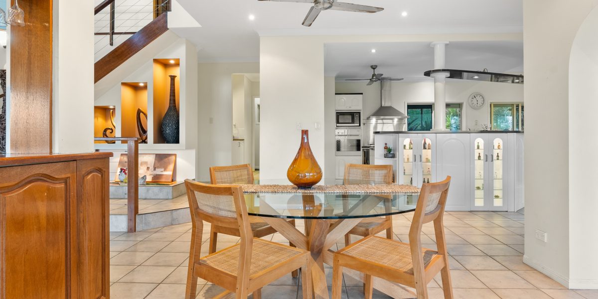 5 Hussar Close, Kanimbla, QLD 4870 AUS