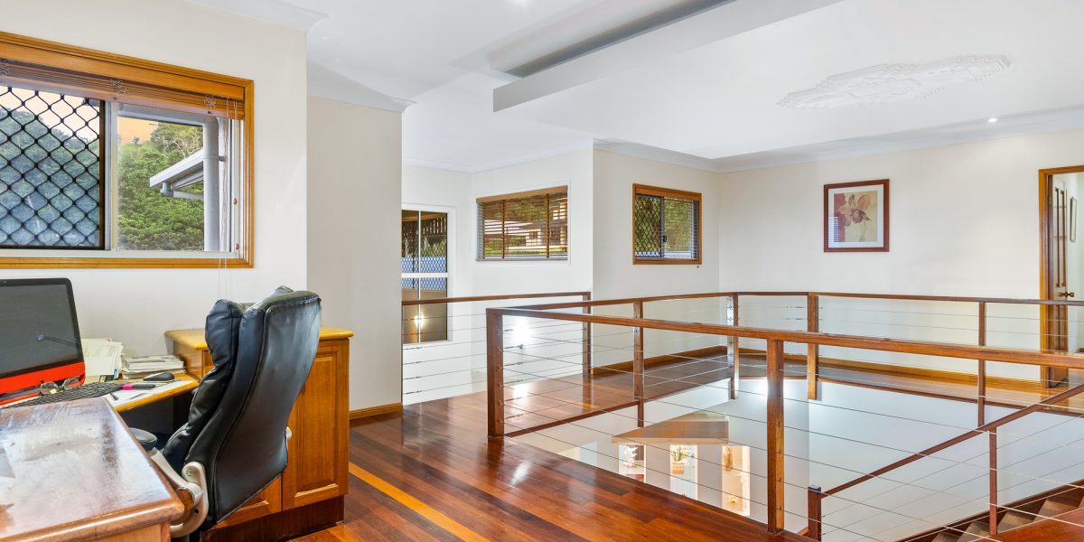 5 Hussar Close, Kanimbla, QLD 4870 AUS