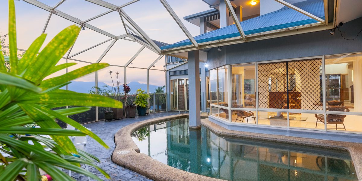 5 Hussar Close, Kanimbla, QLD 4870 AUS