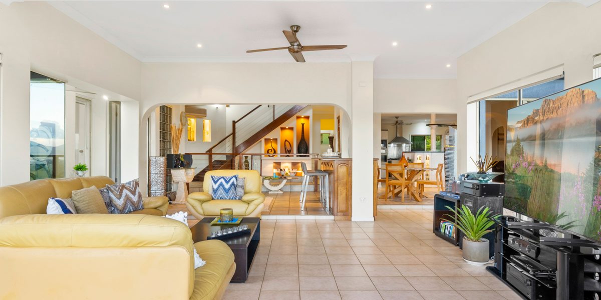 5 Hussar Close, Kanimbla, QLD 4870 AUS