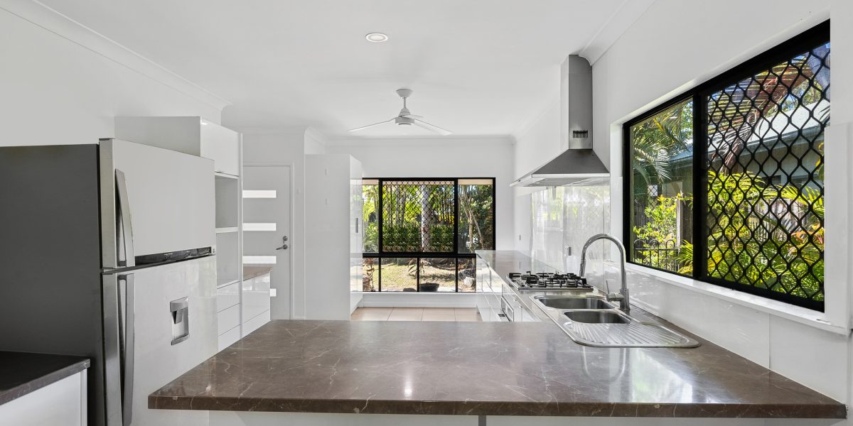 15 Kirra Close, Kewarra Beach, QLD 4879 AUS