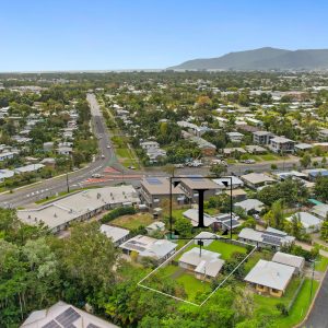 108 Callum Street, Mooroobool, QLD 4870 AUS