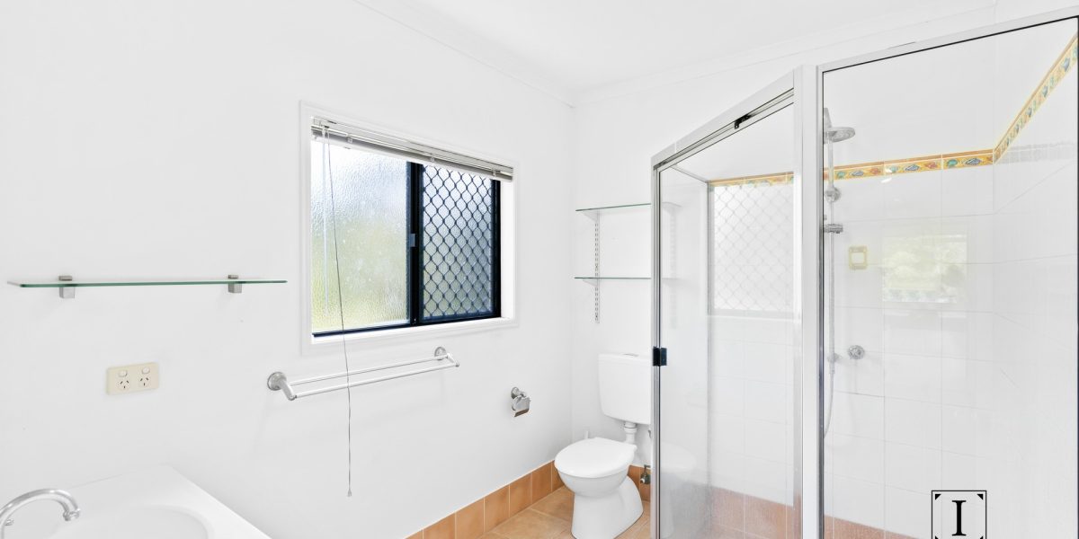 1 Jumrum Close, Kuranda, QLD 4881 AUS