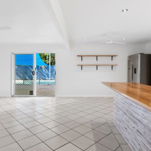 11 Golf Street, Yorkeys Knob, QLD 4878 AUS