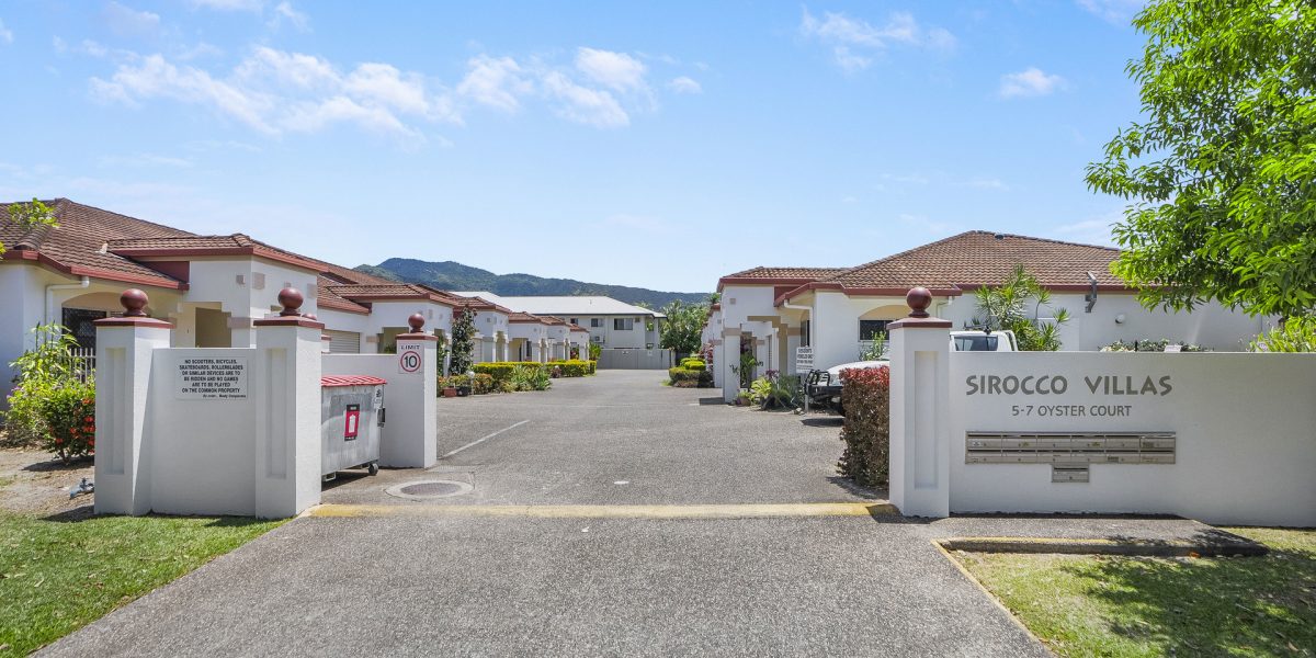 10/5-7 Oyster Court, Trinity Beach, QLD 4879 AUS