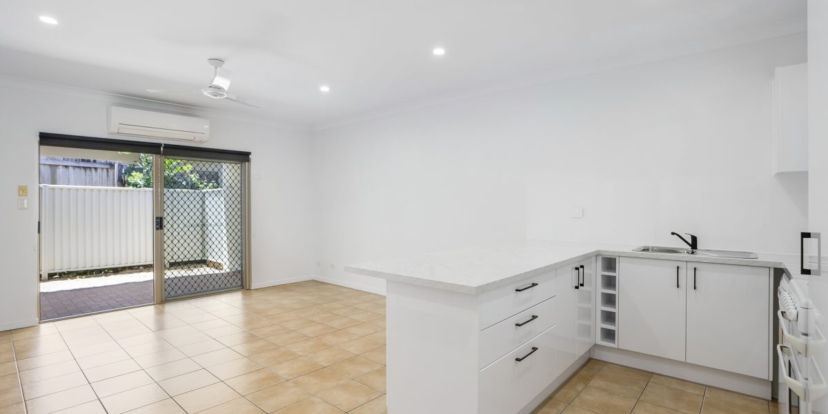 10/5-7 Oyster Court, Trinity Beach, QLD 4879 AUS