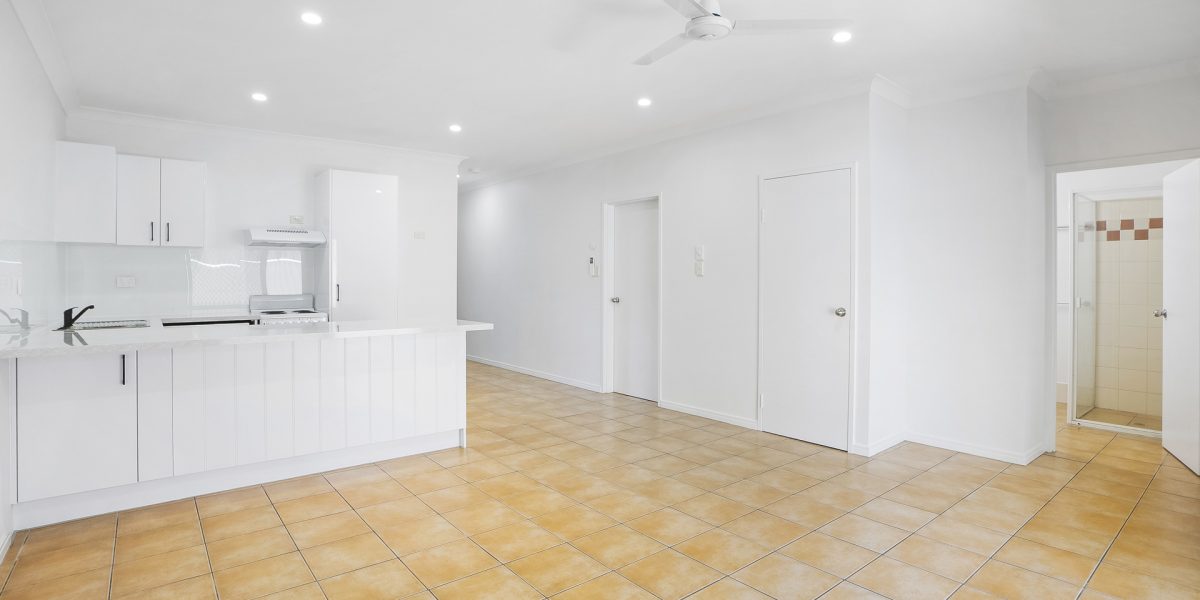 10/5-7 Oyster Court, Trinity Beach, QLD 4879 AUS