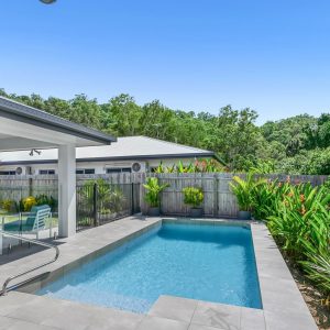 10 Flow Close, Trinity Beach, QLD 4879 AUS