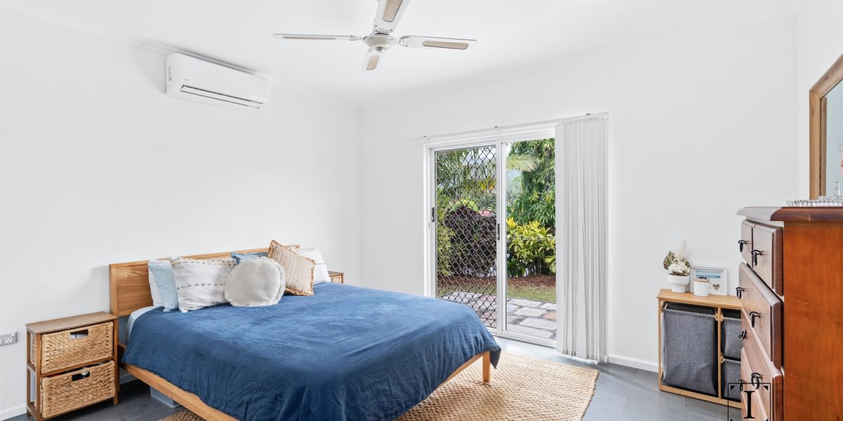 5 Elkhorn Close, Redlynch, QLD 4870 AUS