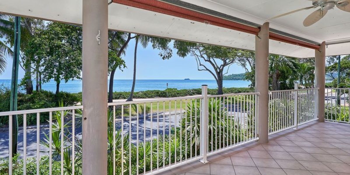 1/39 Arlington Esplanade, Clifton Beach, QLD 4879 AUS