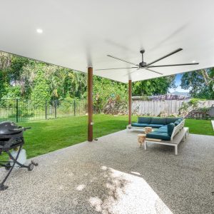 11 Hickory Street, Holloways Beach, QLD 4878 AUS
