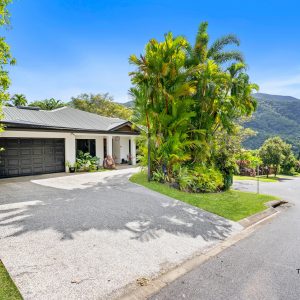 48 Fairley Street, Redlynch, QLD 4870 AUS
