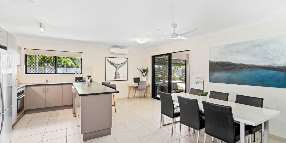 10 Galena Chase, Trinity Park, QLD 4879 AUS