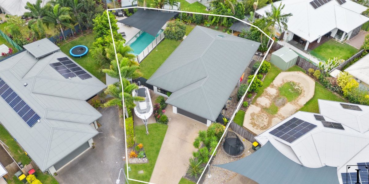 10 Galena Chase, Trinity Park, QLD 4879 AUS