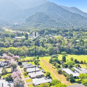 4 Kehone Street, Redlynch, QLD 4870 AUS