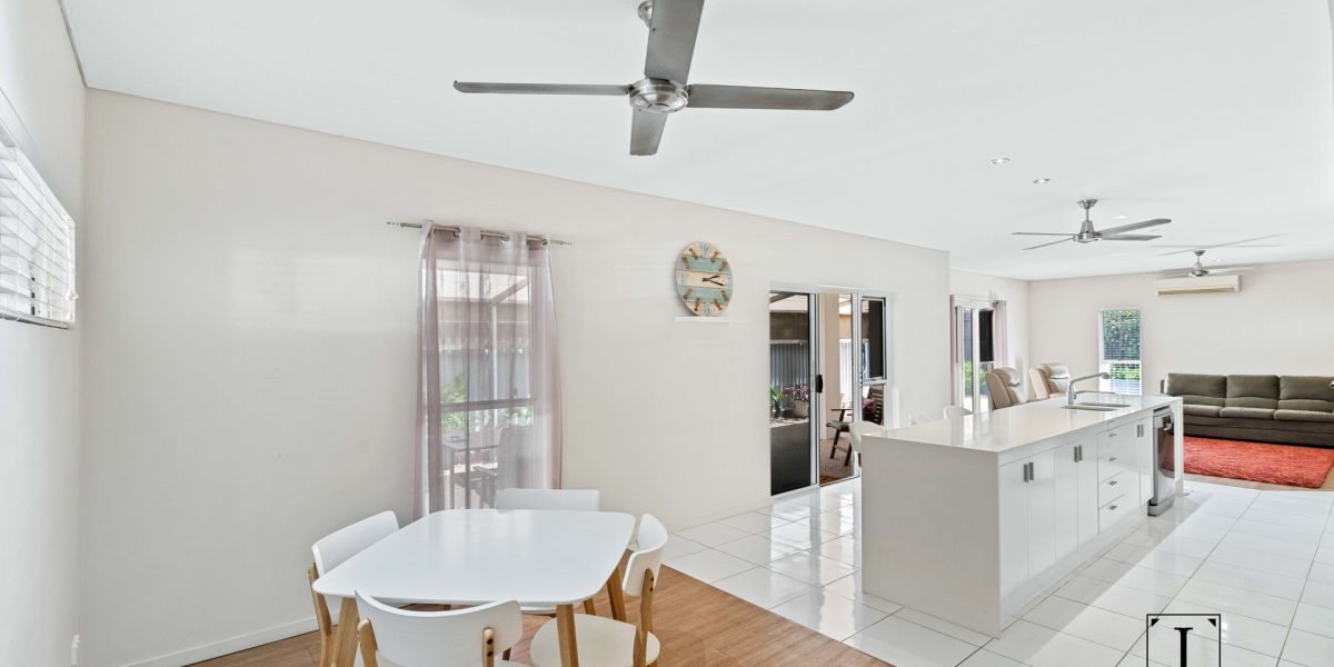 38 Landsborough Drive, Smithfield, QLD 4878 AUS