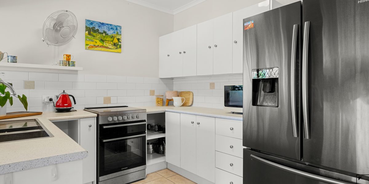 20 Baines Street, Clifton Beach, QLD 4879 AUS