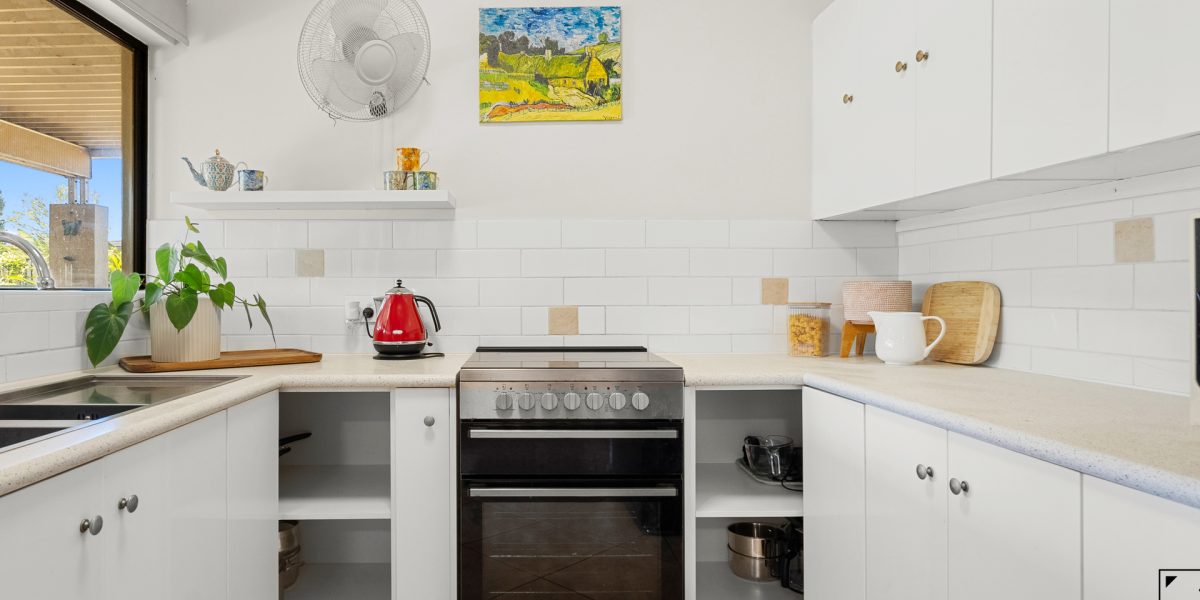 20 Baines Street, Clifton Beach, QLD 4879 AUS