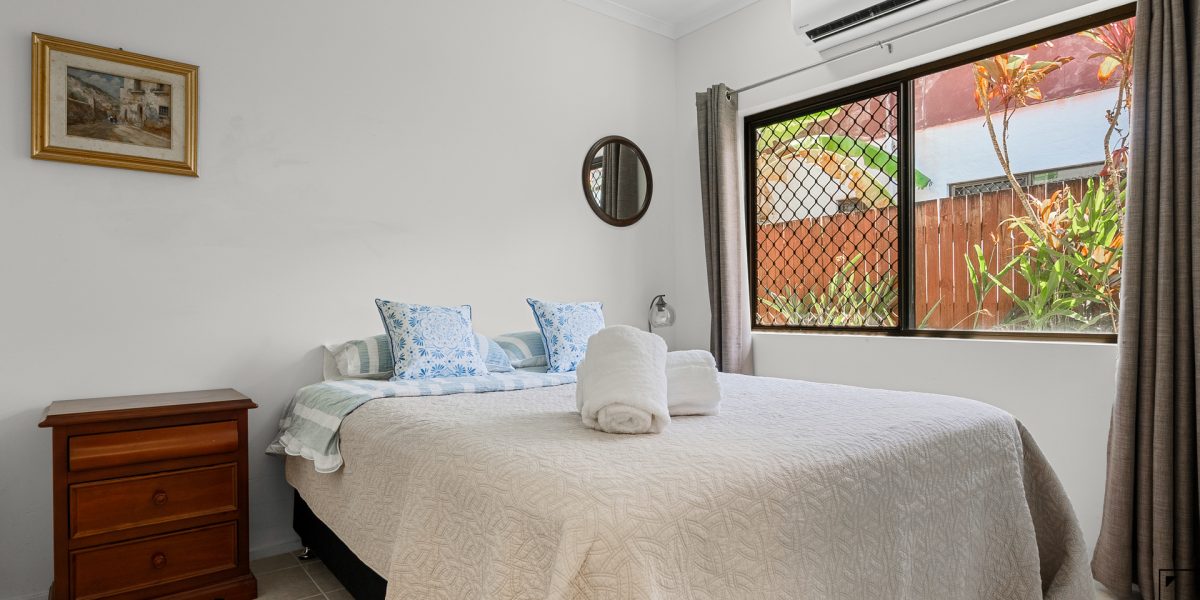 20 Baines Street, Clifton Beach, QLD 4879 AUS