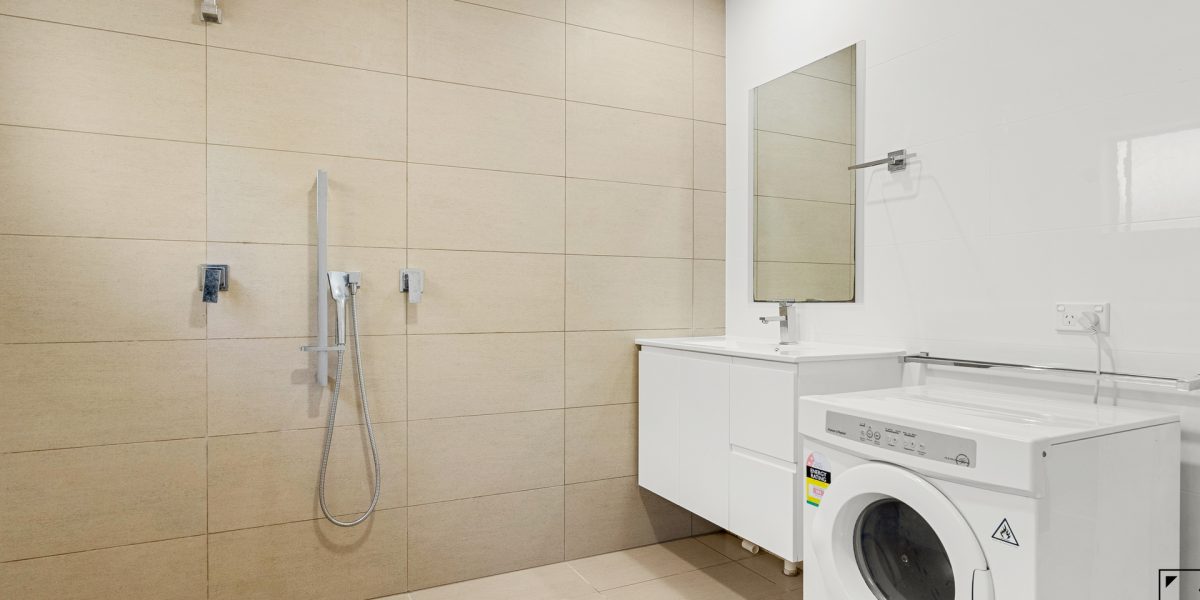 20 Baines Street, Clifton Beach, QLD 4879 AUS