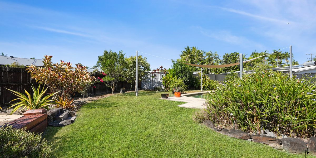 20 Baines Street, Clifton Beach, QLD 4879 AUS