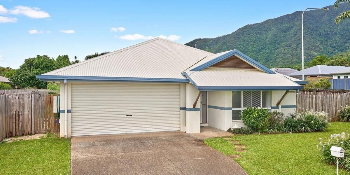 57 Larsen Road, Redlynch, QLD 4870 AUS