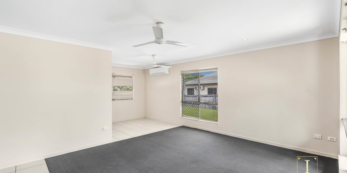 6 Messina Close, Kanimbla, QLD 4870 AUS