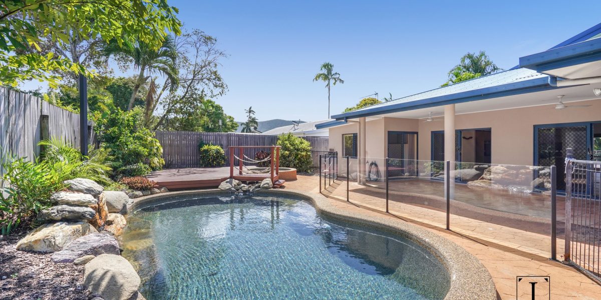 39 Trinity Beach Road, Trinity Beach, QLD 4879 AUS