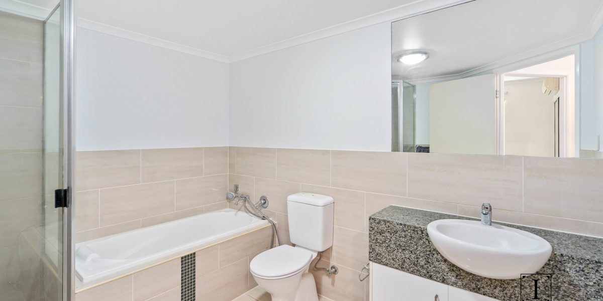 7/242 Grafton Street, Cairns North, QLD 4870 AUS