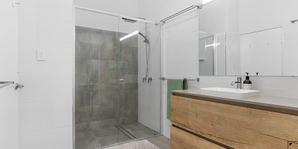 8 Wagtail Close, Kewarra Beach, QLD 4879 AUS