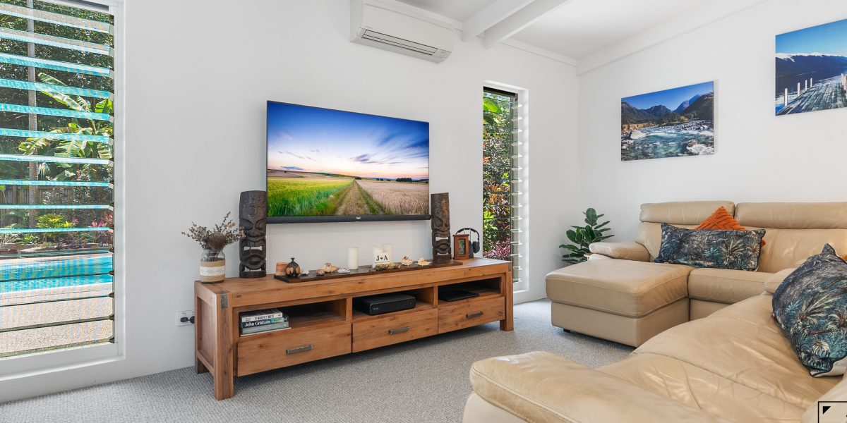 8 Wagtail Close, Kewarra Beach, QLD 4879 AUS