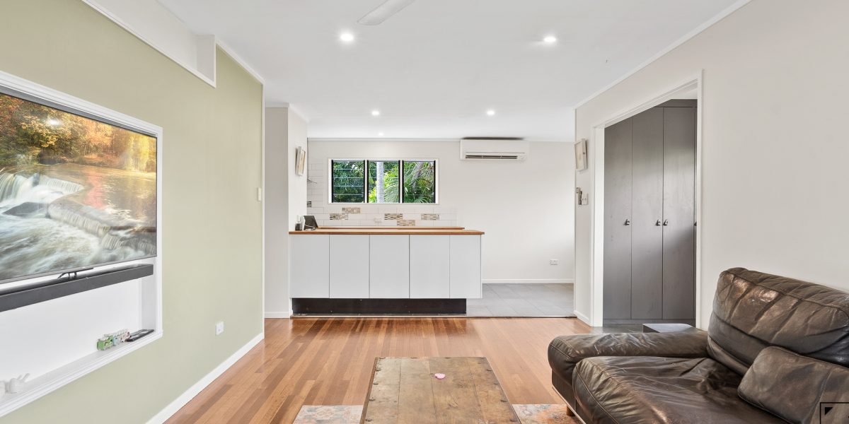 54 Jensen Street, Manoora, QLD 4870 AUS