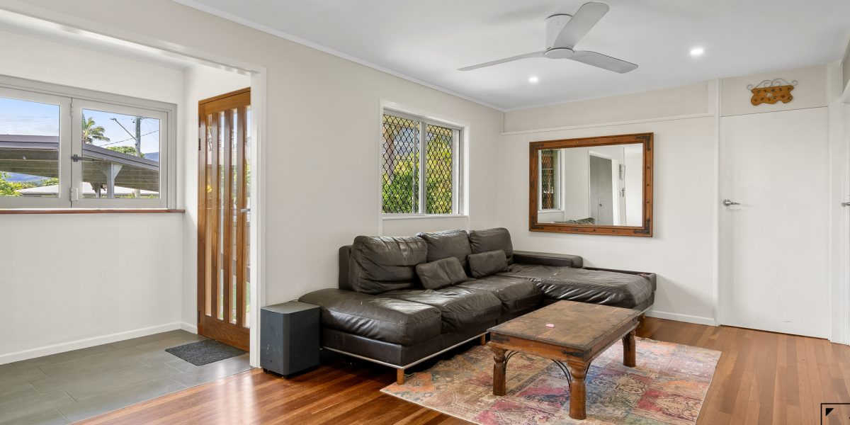 54 Jensen Street, Manoora, QLD 4870 AUS