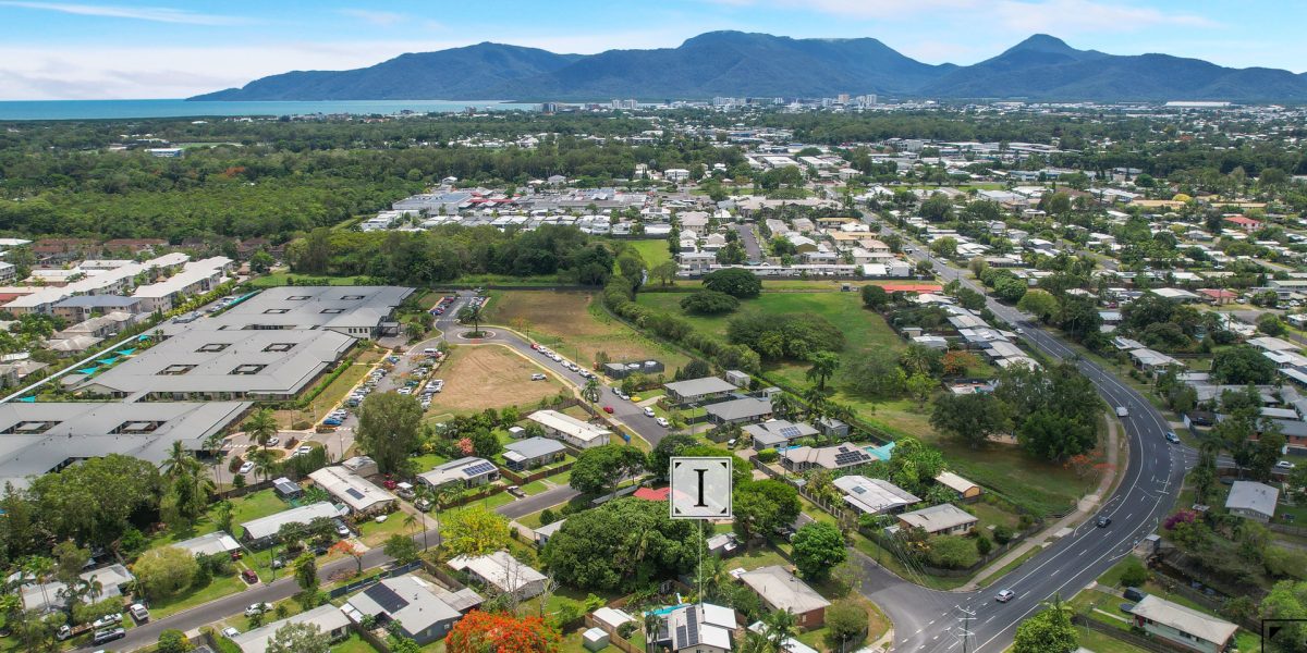 54 Jensen Street, Manoora, QLD 4870 AUS