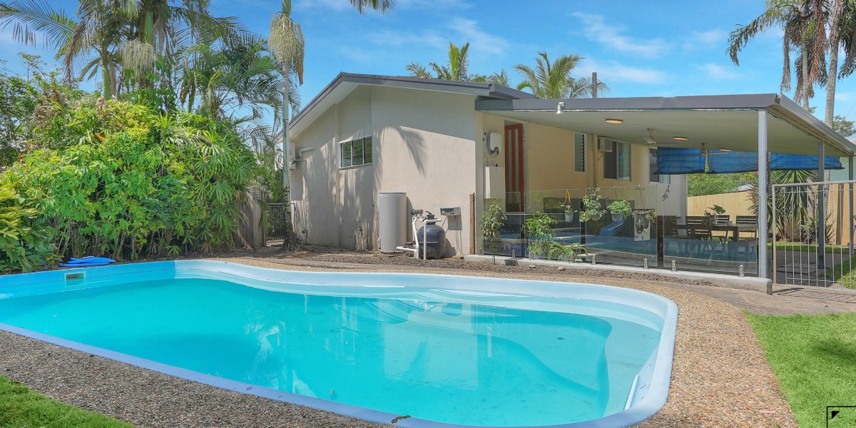 54 Jensen Street, Manoora, QLD 4870 AUS