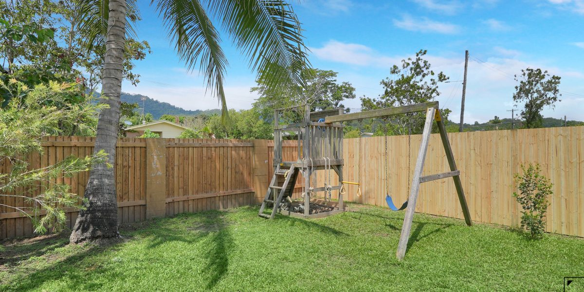54 Jensen Street, Manoora, QLD 4870 AUS