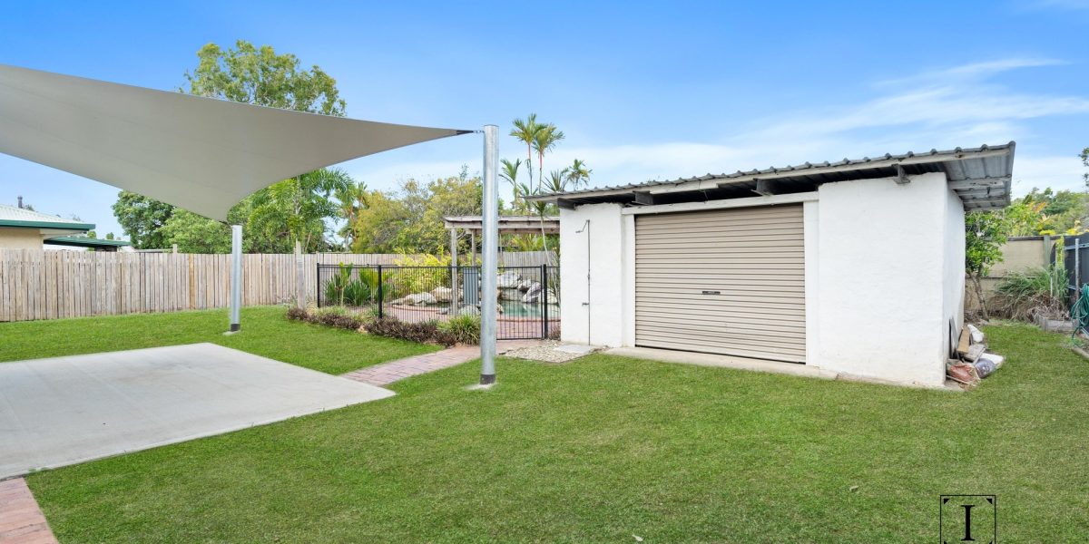 30 Oak Street, Holloways Beach, QLD 4878 AUS