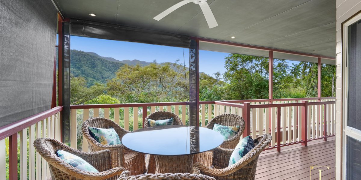 5 Orminston Close, Redlynch, QLD 4870 AUS