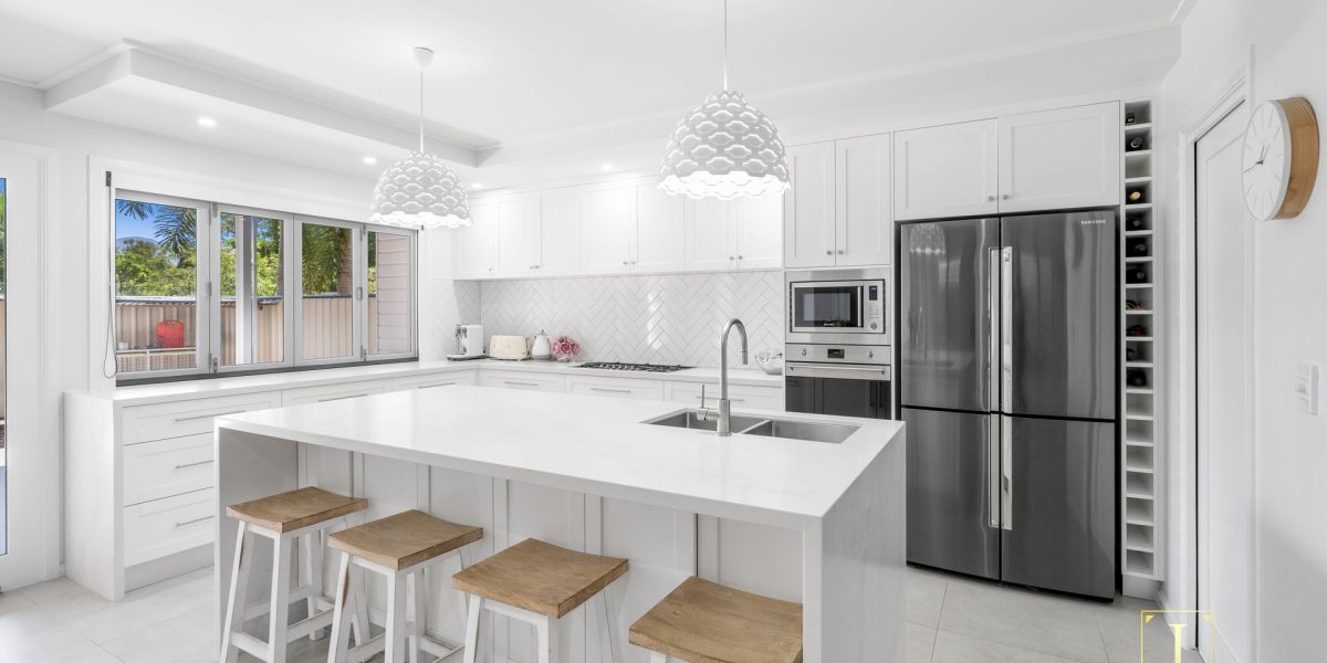 13-15 Cairns Street, Cairns North, QLD 4870 AUS