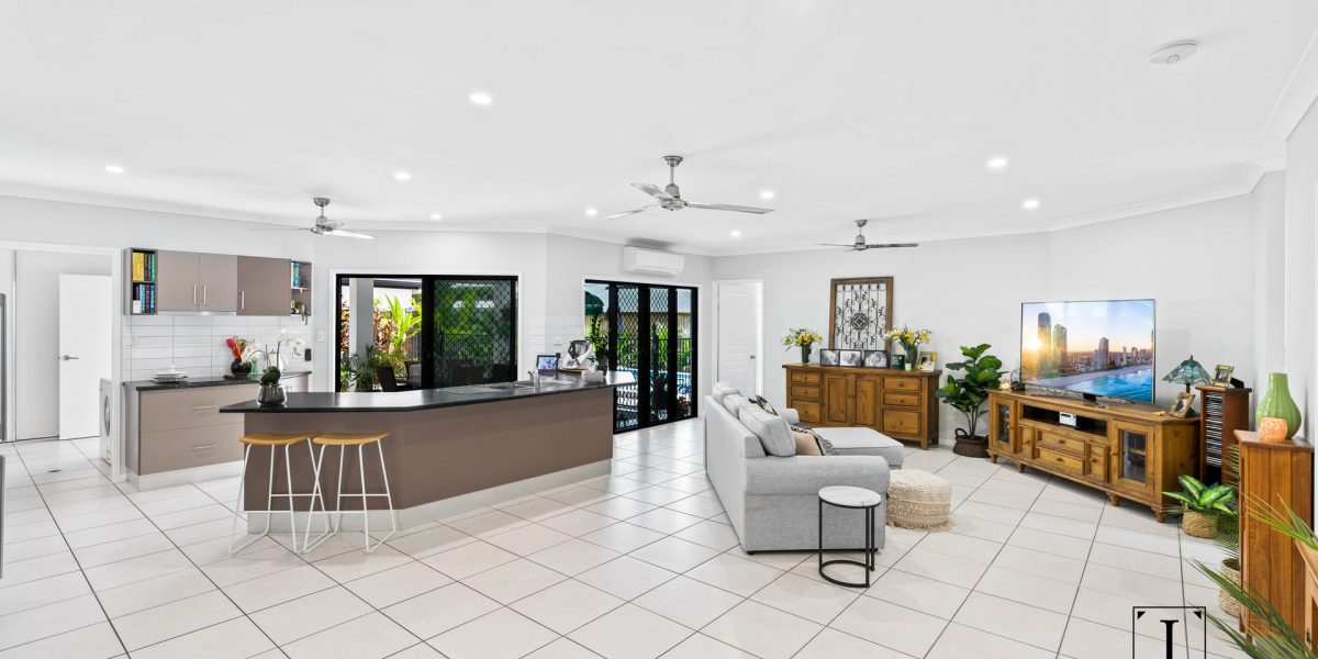 13 Bowline Place, Trinity Beach, QLD 4879 AUS
