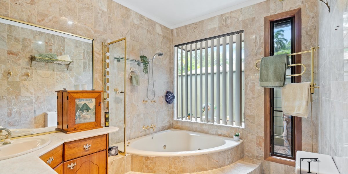 34 Petersen Street, Trinity Beach, QLD 4879 AUS