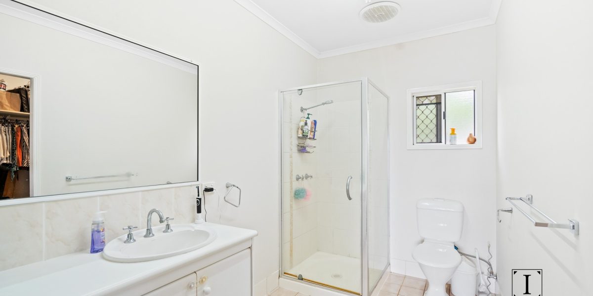 4 Speedy Close, Bentley Park, QLD 4869 AUS