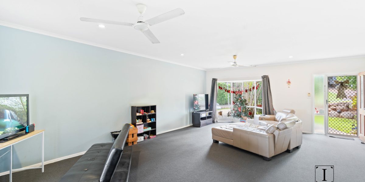 4 Speedy Close, Bentley Park, QLD 4869 AUS